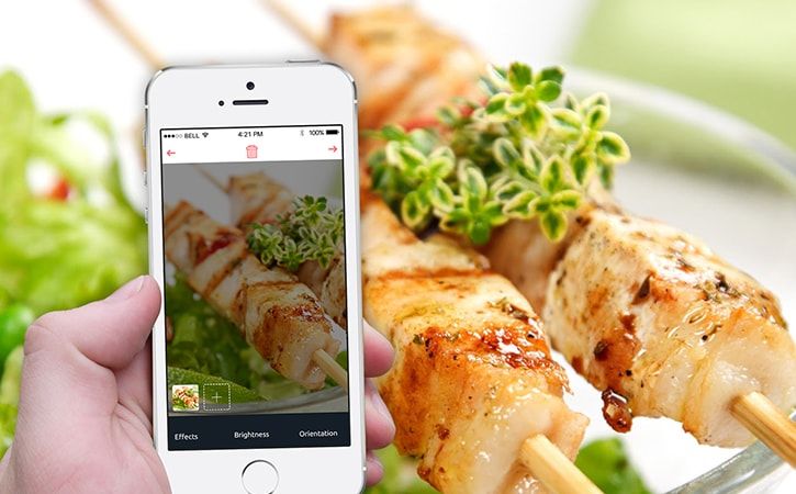 restaurant-mobile-app-social-media-intrgraion