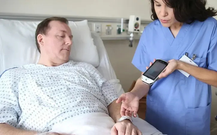 how-healthcare-mobile-solution-main