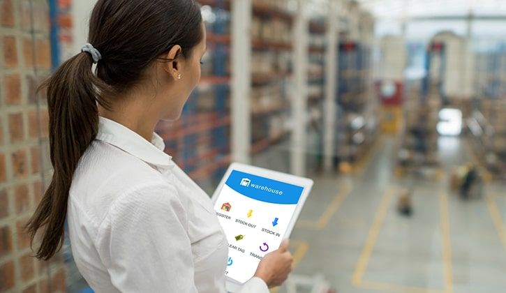 logistics-courier-business-Warehouse-management
